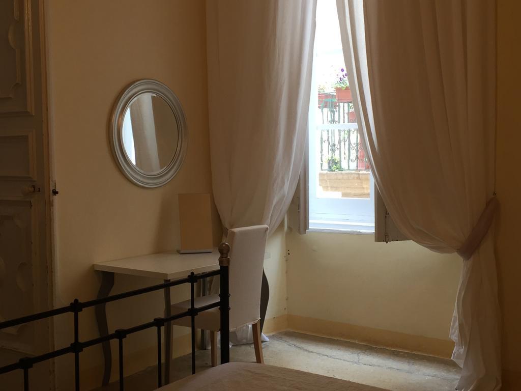 Apartamento Palazzo Doxi Fontana Dimora Storica Gallipoli Exterior foto