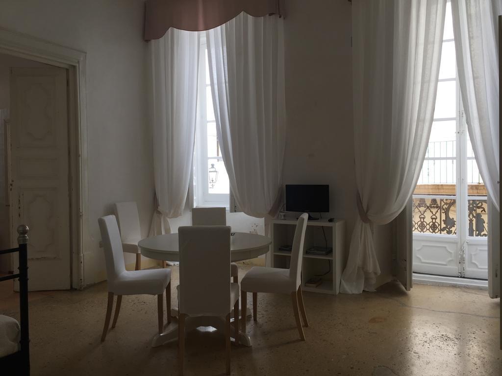 Apartamento Palazzo Doxi Fontana Dimora Storica Gallipoli Exterior foto